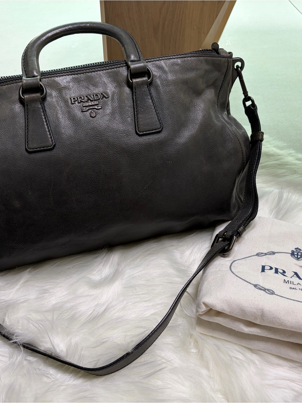 Authentic PRADA Vintage Gray Leather 2-Way Bag - Picture 3 of 13